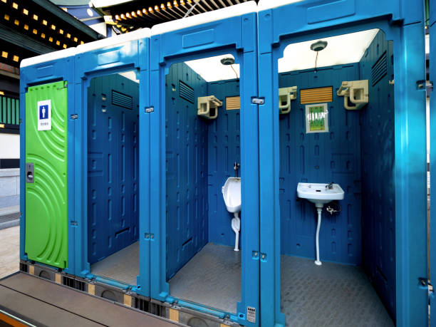 Best Portable restroom trailer rental  in Hinesville, GA